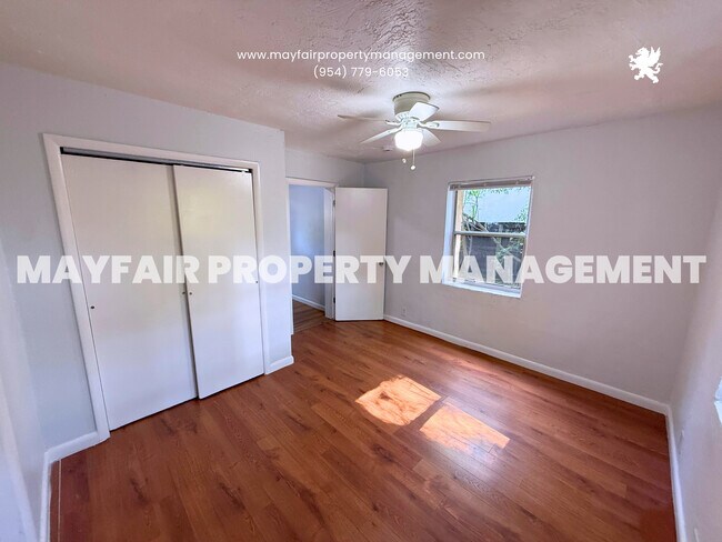 Building Photo - 532 NW 13th Ave