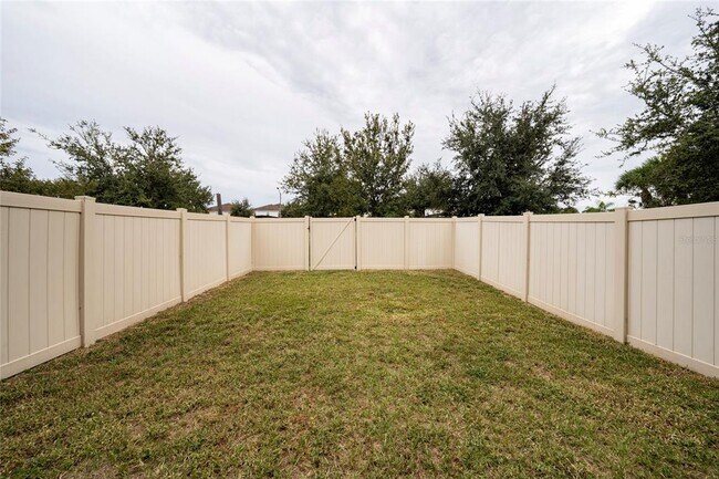 Building Photo - 9052 Wildflower Ln