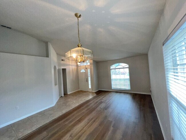 Building Photo - 4119 Coralbrooke Grove