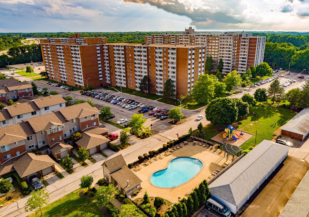 Pine Ridge Apartments Willoughby Hills