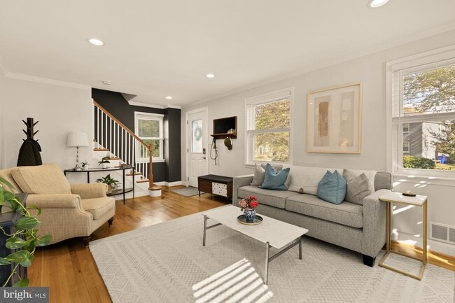 Building Photo - 11612 Galt Ave