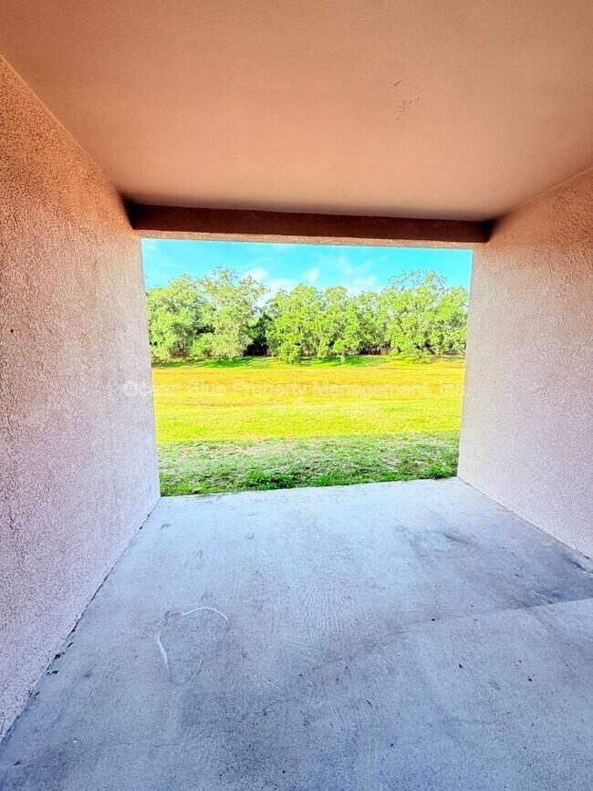 Building Photo - 3006 Summer House Dr