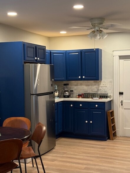 Building Photo - 25 Hill Top St