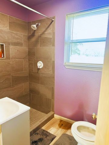 Building Photo - Charming affordable 3/1.5 House minutes from NAS Pensacola & Corry Station