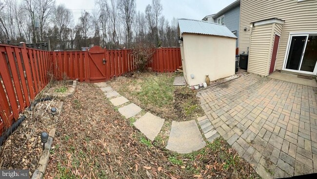 Building Photo - 7943 Timarand Ct