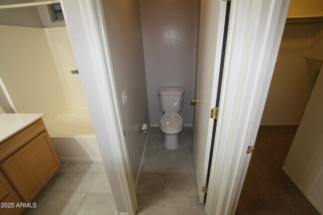 Building Photo - 14129 N 133rd Dr