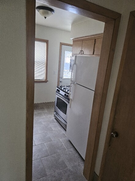 Building Photo - 7816 W Lisbon Ave