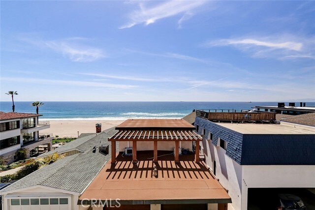 Building Photo - 3208 Ocean Dr