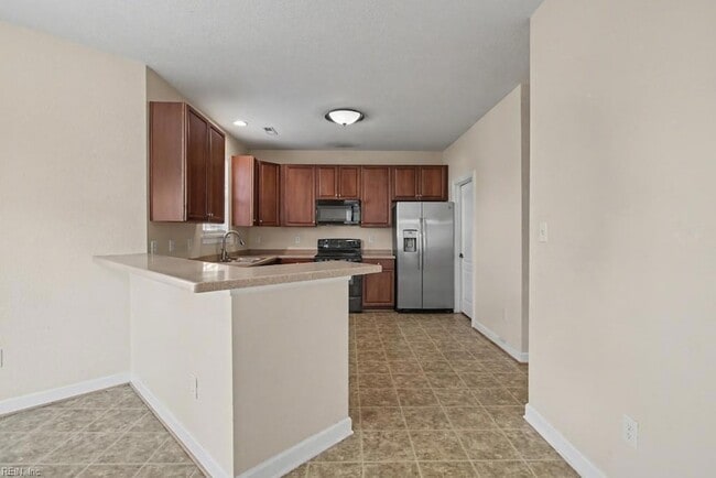 Building Photo - 3820 Stumpy Lake Ln