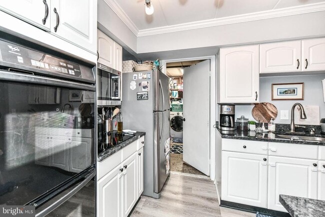 Building Photo - 1774 Dogwood Dr