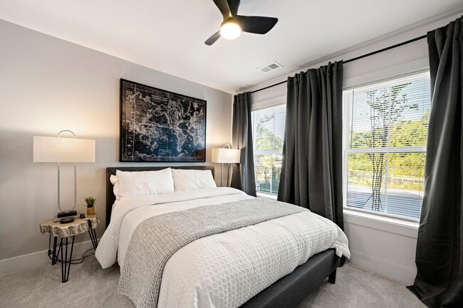 Building Photo - 1389 Cozy Ct. SE