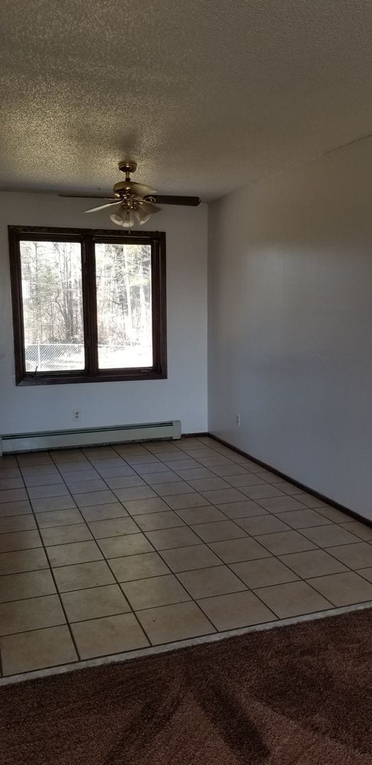 Building Photo - Large 2+ Bedroom home with a country setting