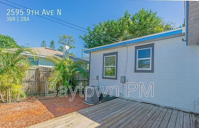 Building Photo - 2595 9th Ave N