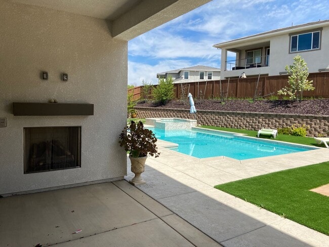 Building Photo - 5011 Murieta Pl