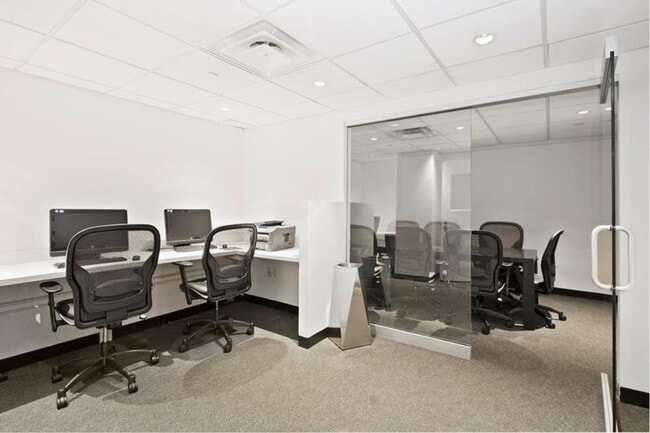 Building Photo - 635 W 42nd St