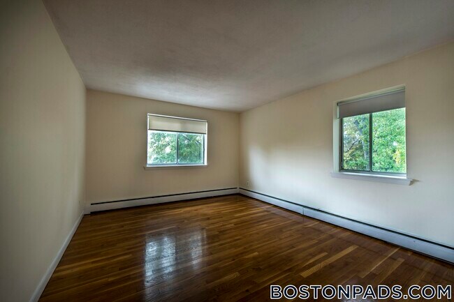 Building Photo - 90 Gardner St