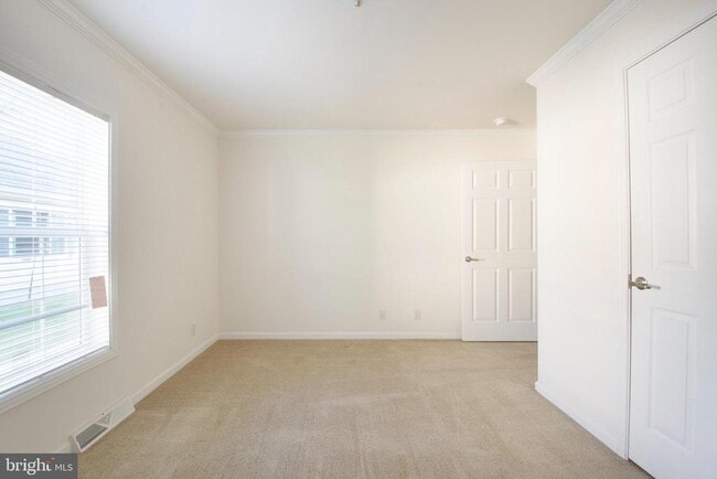 Building Photo - 121 Bluebell Dr
