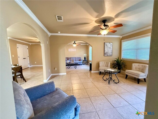 Building Photo - 502 Odom Dr