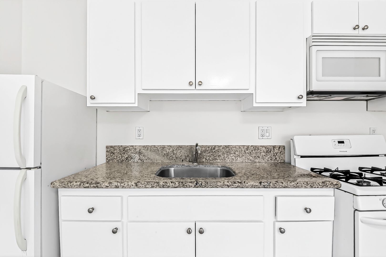 Building Photo - 319 Hermosa Ave