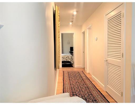 Building Photo - 424 Marlborough St