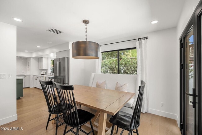 Building Photo - 7602 E Vía Del Reposo