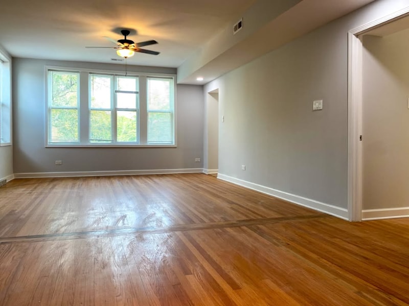 Building Photo - 619 E Groveland Park