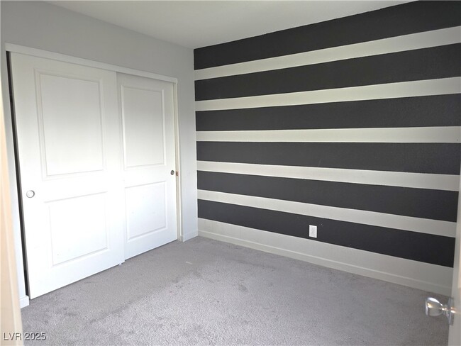 Building Photo - 1888 Molly Meadows St