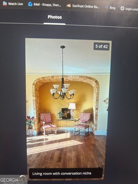 Building Photo - 285 Pine Dr