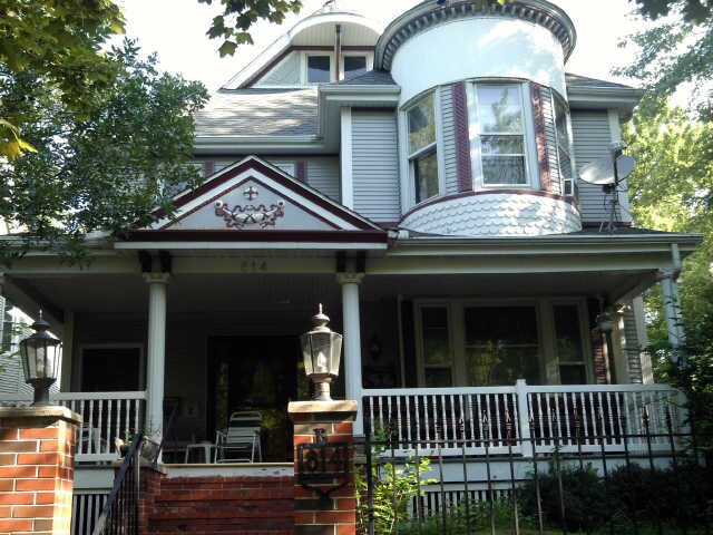 117 yr. old victorian - 814 W Wood St