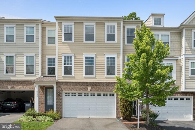 Primary Photo - 10290 Greenspire Dr