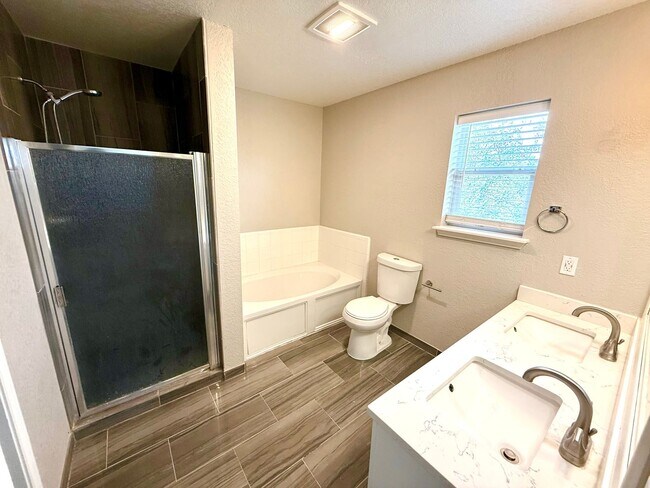 Building Photo - 5716 Watercress Dr