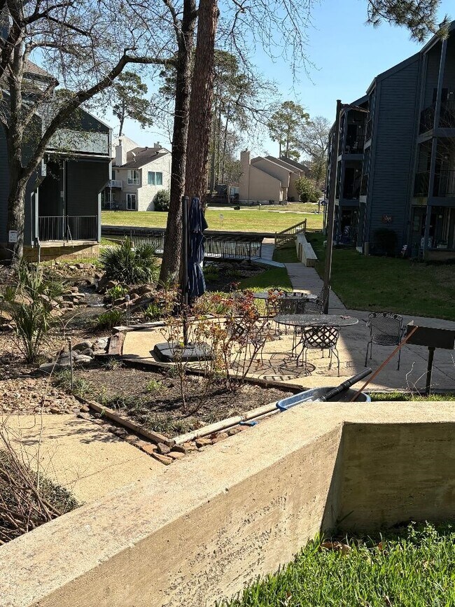 Building Photo - 12500 Melville Dr