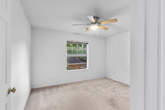 Building Photo - 6614 Berrytree Ln