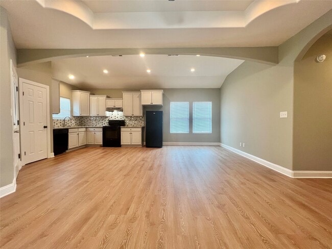 Building Photo - 2875 Amber Ave