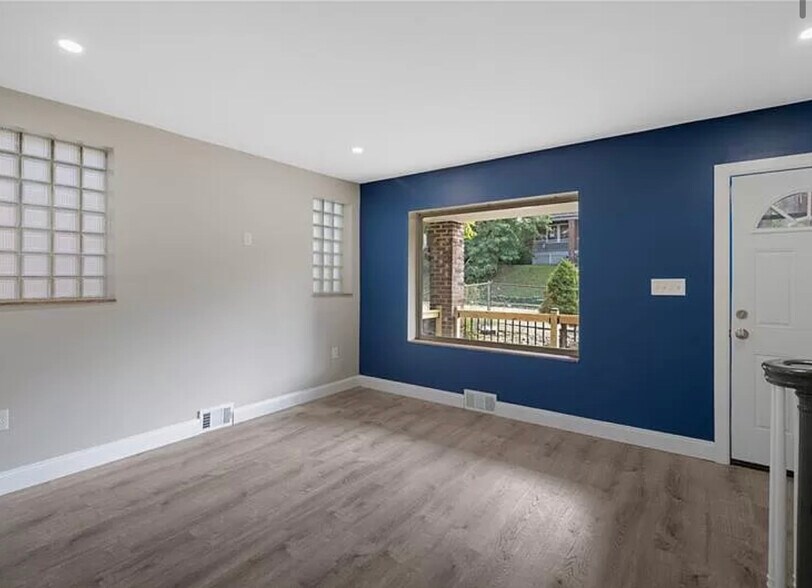 Building Photo - 2031 Chalfant St