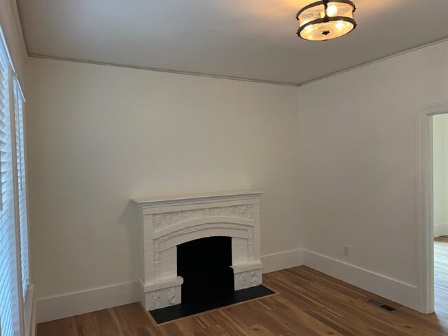 Building Photo - 708 N L St