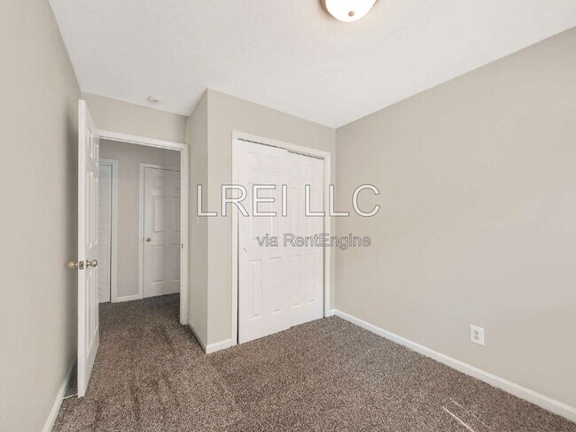 Building Photo - 1504 Haskin Ave