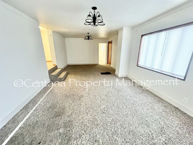 Building Photo - 2300 Ottawa St