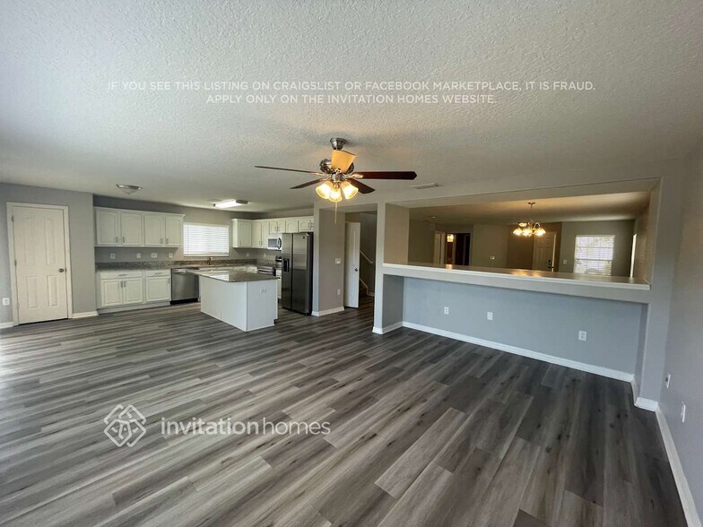 Building Photo - 19718 Timberbluff Dr