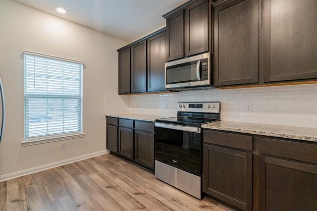 Building Photo - 212 Foster Ln