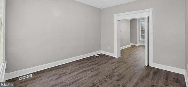 Building Photo - 1119 Montello Ave NE