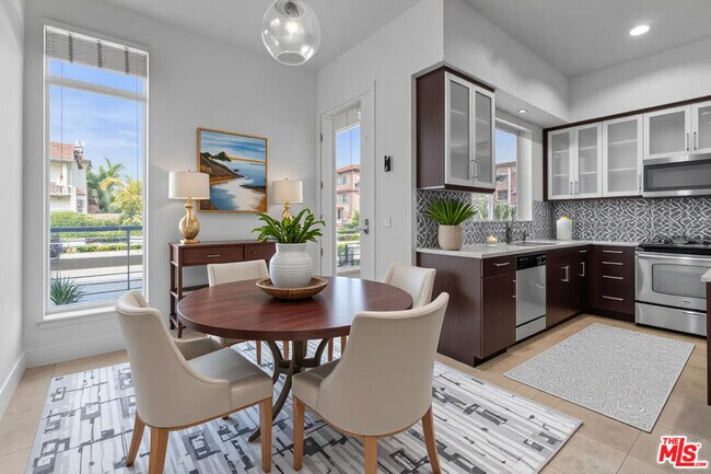 Building Photo - 12920 W Runway Rd