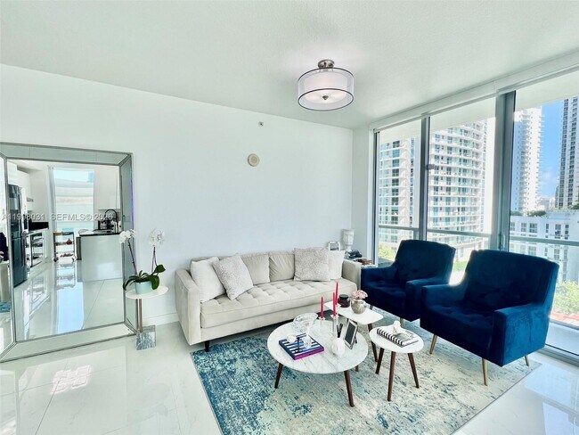 Building Photo - 79 SW 12th St