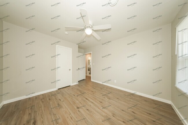 Building Photo - 2653 SW 45th St