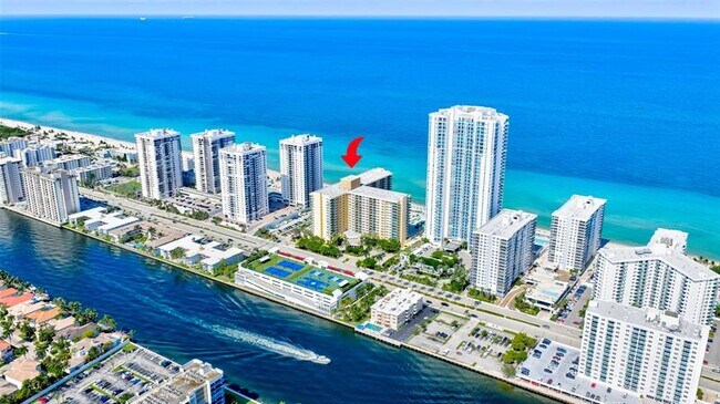 Building Photo - 2501 S Ocean Dr