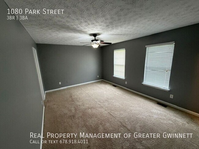 Building Photo - 1080 Park St
