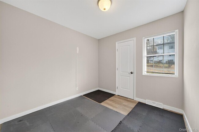 Building Photo - 12 Revere Rd