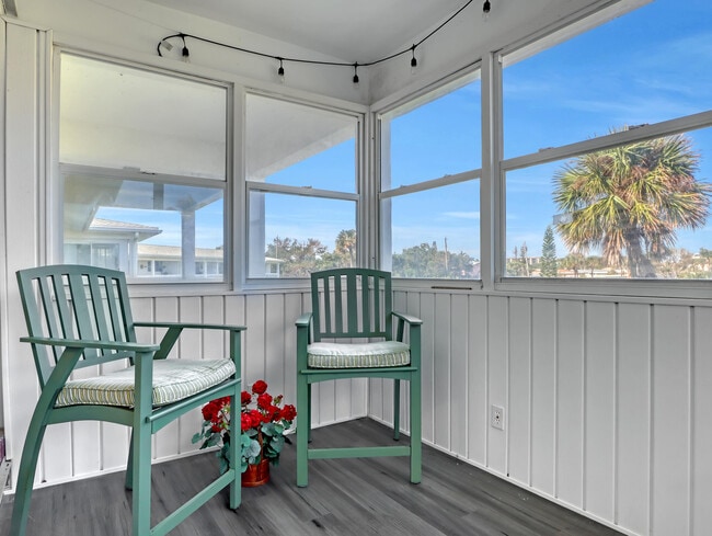 Building Photo - 2186 Jimmy Buffett Mem Hwy