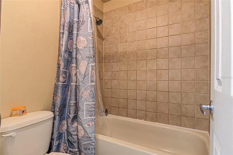 Building Photo - 2811 SW Archer Rd