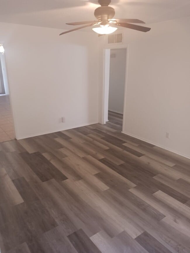 Building Photo - 282 Mockingbird Ln